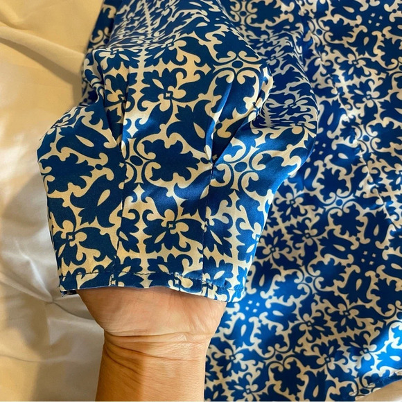 Co Til Co Women’s Printed Blue White Flowy Top Shirt 3/4 length sleeve - Picture 3 of 9